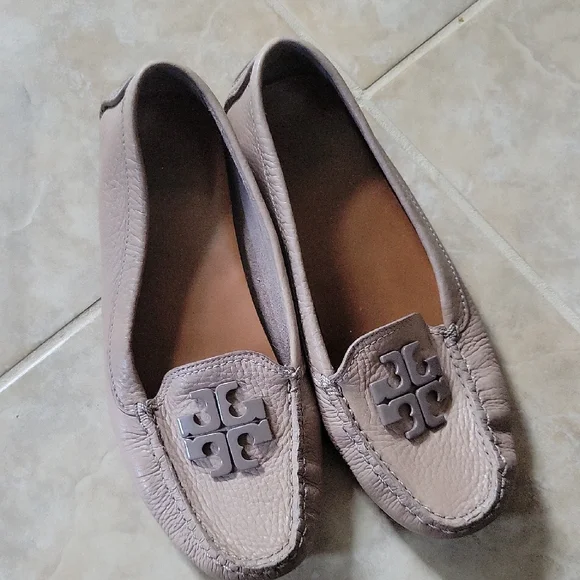 Tory Burch Tan Moccasin Flats with Logo Detail - Picture 2 of 8